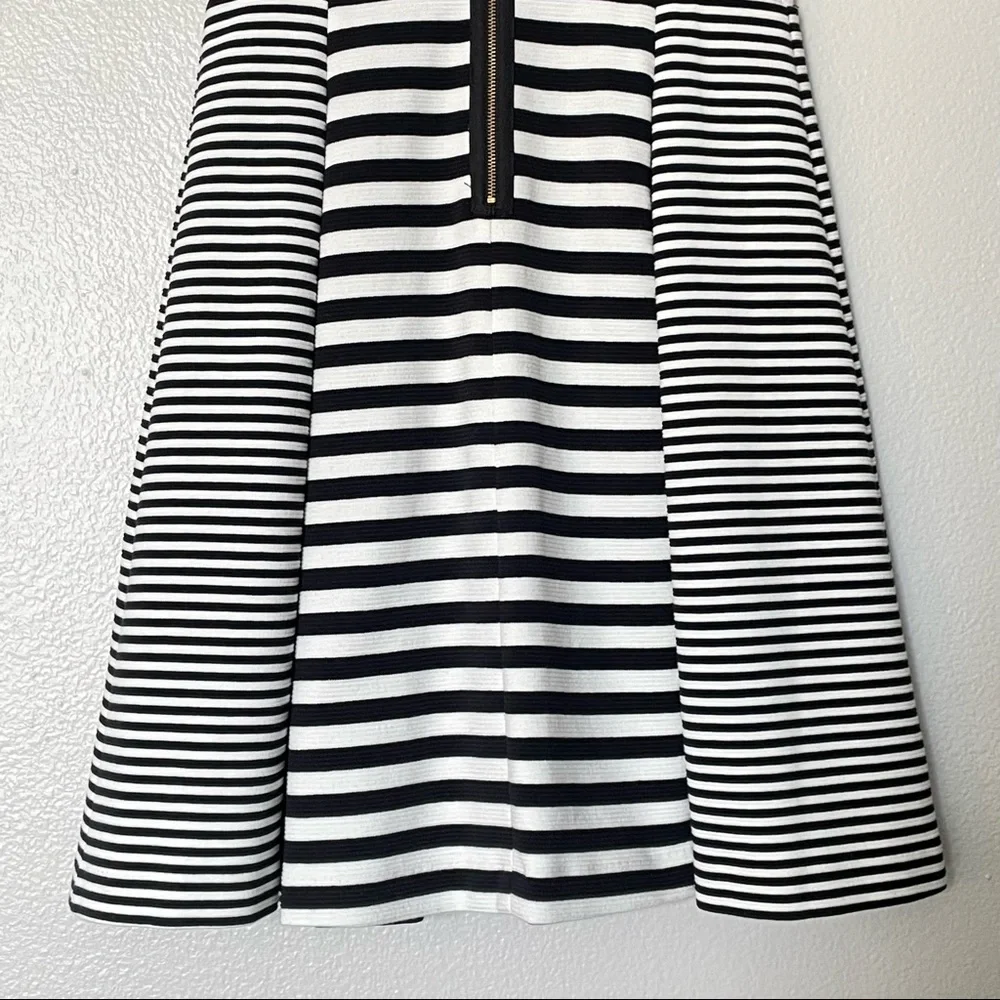 NWT Banana Republic Knit Short Sleeve Faille Black/White Striped Dress Size 2 - Picture 8 of 10